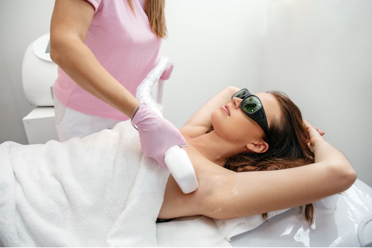 Why Choose The Stellar M22™ Over Home IPL Hair Removal Devices